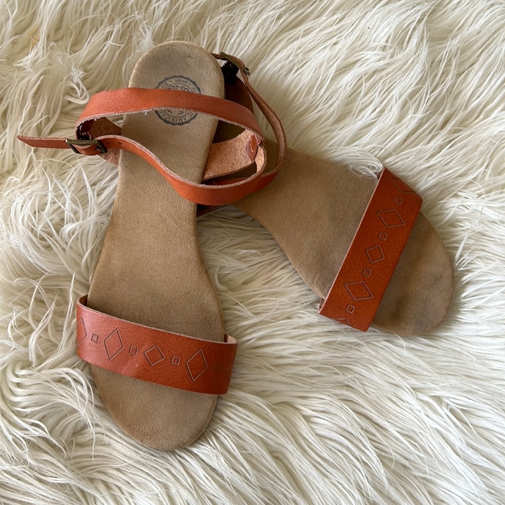 SO Brown Strap Sandals (Size 6.5)